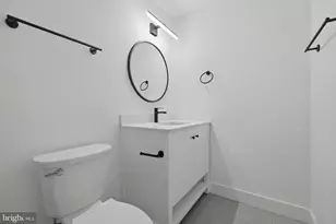 1011 Arlington Blvd, Arlington, VA 22209 - Photo 31