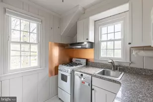1906 S Ives St, Arlington, VA 22202 - Photo 13