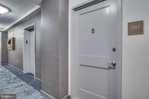 888 N Quincy St, Arlington, VA 22203 - Photo 3