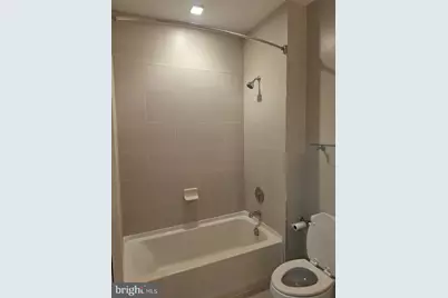 989 S Buchanan Street #211, Arlington, VA 22204 - Photo 17