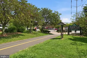 3525 S Four Mile Run Dr, Arlington, VA 22206 - Photo 49