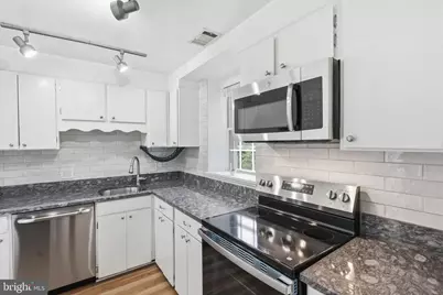 4860 28th Street S #C2, Arlington, VA 22206 - Photo 5