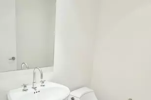 1881 N Nash St, Arlington, VA 22209 - Photo 15