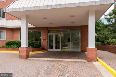 1001 N Vermont Street #905, Arlington, VA 22201 - Photo 27