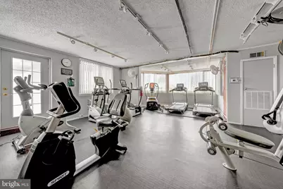 1001 N Vermont Street #905, Arlington, VA 22201 - Photo 29