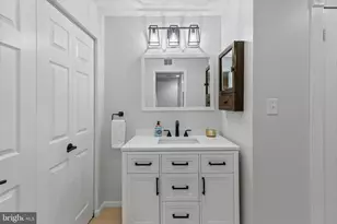 2811 S Woodrow St, Arlington, VA 22206 - Photo 27
