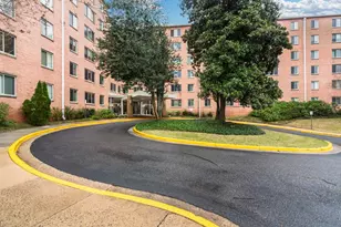 3000 Spout Run Pkwy, Arlington, VA 22201 - Photo 1