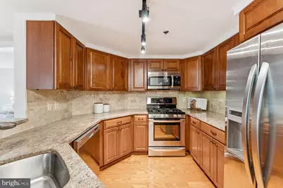 1045 N Utah Street N #2-212, Arlington, VA 22201 - Photo 1