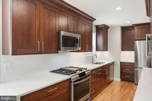 2351 N Vermont Street N, Arlington, VA 22207 - Photo 11