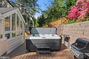 2351 N Vermont Street N, Arlington, VA 22207 - Photo 45