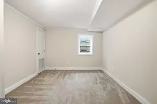 2351 N Vermont Street N, Arlington, VA 22207 - Photo 37