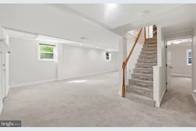 2351 N Vermont Street N, Arlington, VA 22207 - Photo 33