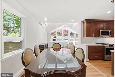 2351 N Vermont Street N, Arlington, VA 22207 - Photo 7