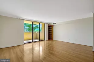 1101 S Arlington Ridge Rd, Arlington, VA 22202 - Photo 13