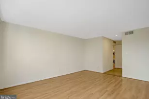 1101 S Arlington Ridge Rd, Arlington, VA 22202 - Photo 29