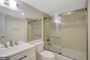 1101 S Arlington Ridge Rd, Arlington, VA 22202 - Photo 39