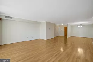1101 S Arlington Ridge Rd, Arlington, VA 22202 - Photo 7