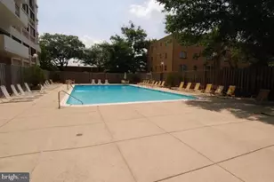 4141 N Henderson Rd, Arlington, VA 22203 - Photo 41