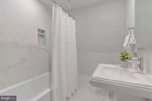 255 N Bryan Street N, Arlington, VA 22201 - Photo 21