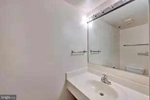 1600 N Oak St, Arlington, VA 22209 - Photo 23