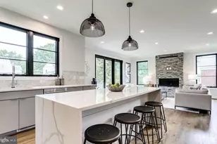 1015 21st St S, Arlington, VA 22202 - Photo 11