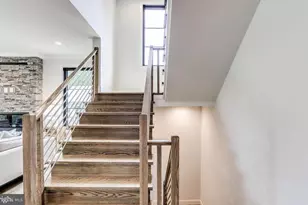 1015 21st St S, Arlington, VA 22202 - Photo 31
