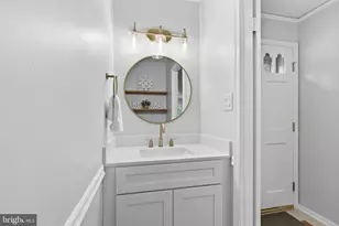 2127 N Lincoln St, Arlington, VA 22207 - Photo 7