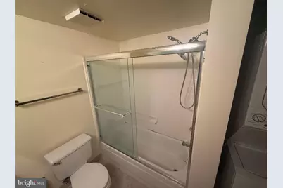 2400 N Clarendon Boulevard #607, Arlington, VA 22201 - Photo 15