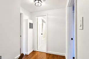 840 S Wayne St, Arlington, VA 22204 - Photo 17