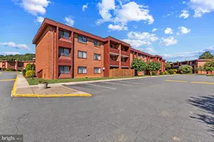 1511 S George Mason Dr, Arlington, VA 22204 - Photo 1