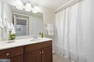 4189 S Four Mile Run Dr, Arlington, VA 22204 - Photo 17