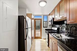 1111 Arlington Blvd, Arlington, VA 22209 - Photo 21