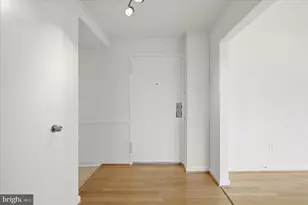 1111 Arlington Blvd, Arlington, VA 22209 - Photo 11