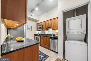 1211 S Eads St, Arlington, VA 22202 - Photo 21