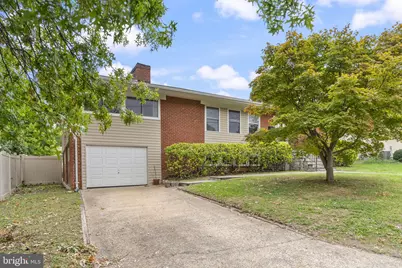 2311 N Dinwiddie Street, Arlington, VA 22207 - Photo 3