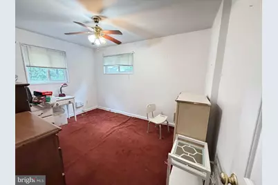 818 22nd Street S, Arlington, VA 22202 - Photo 3