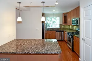4061 S Four Mile Run Dr, Arlington, VA 22204 - Photo 25