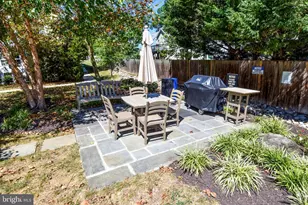 4061 S Four Mile Run Dr, Arlington, VA 22204 - Photo 27