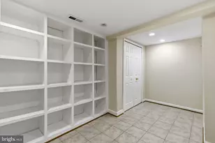 1728 14th St S, Arlington, VA 22204 - Photo 49