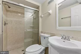 1728 14th St S, Arlington, VA 22204 - Photo 47