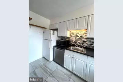 500 26th Street S #2, Arlington, VA 22202 - Photo 3