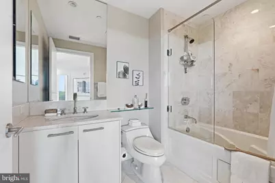 1881 N Nash Street N #1510, Arlington, VA 22209 - Photo 35