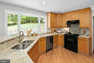 2425 N Taylor Street, Arlington, VA 22207 - Photo 7
