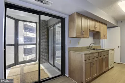 1600 N Oak Street #207, Arlington, VA 22209 - Photo 9