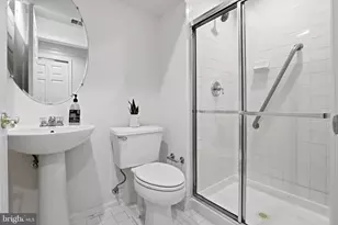 2139 N Pierce Ct, Arlington, VA 22209 - Photo 11