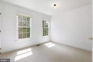 2139 N Pierce Ct, Arlington, VA 22209 - Photo 29