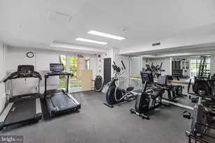 4390 Lorcom Ln, Arlington, VA 22207 - Photo 29