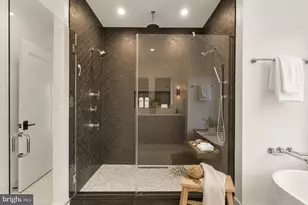 135 N Edgewood St, Arlington, VA 22201 - Photo 29