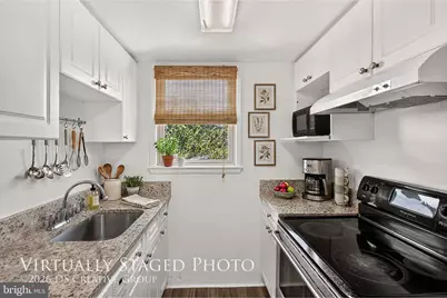 4635 20th Road N #10, Arlington, VA 22207 - Photo 5