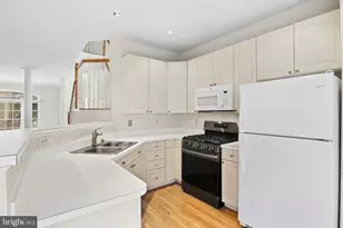 1128 N Vernon Street N, Arlington, VA 22201 - Photo 19
